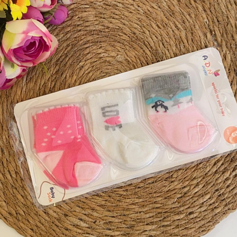 3’lü Kalpli LOVE Bebek Çorap Seti – 0-6 Ay – Kız Bebek